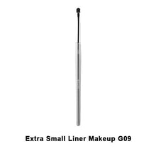 Load image into Gallery viewer, Esum Pro Essential Brush 14 Piece Set
